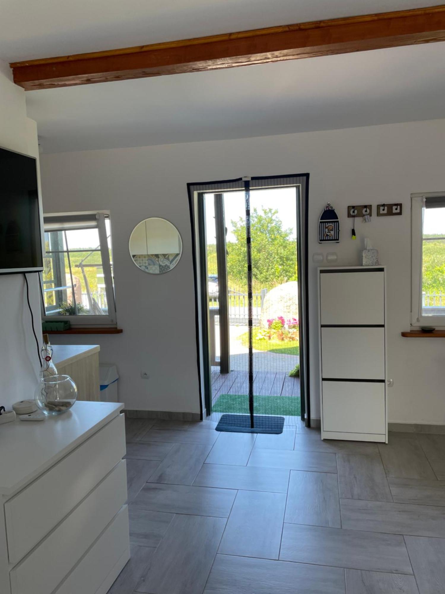 Mewaewa Przystan Na Relaks Villa Jezierzany Ngoại thất bức ảnh